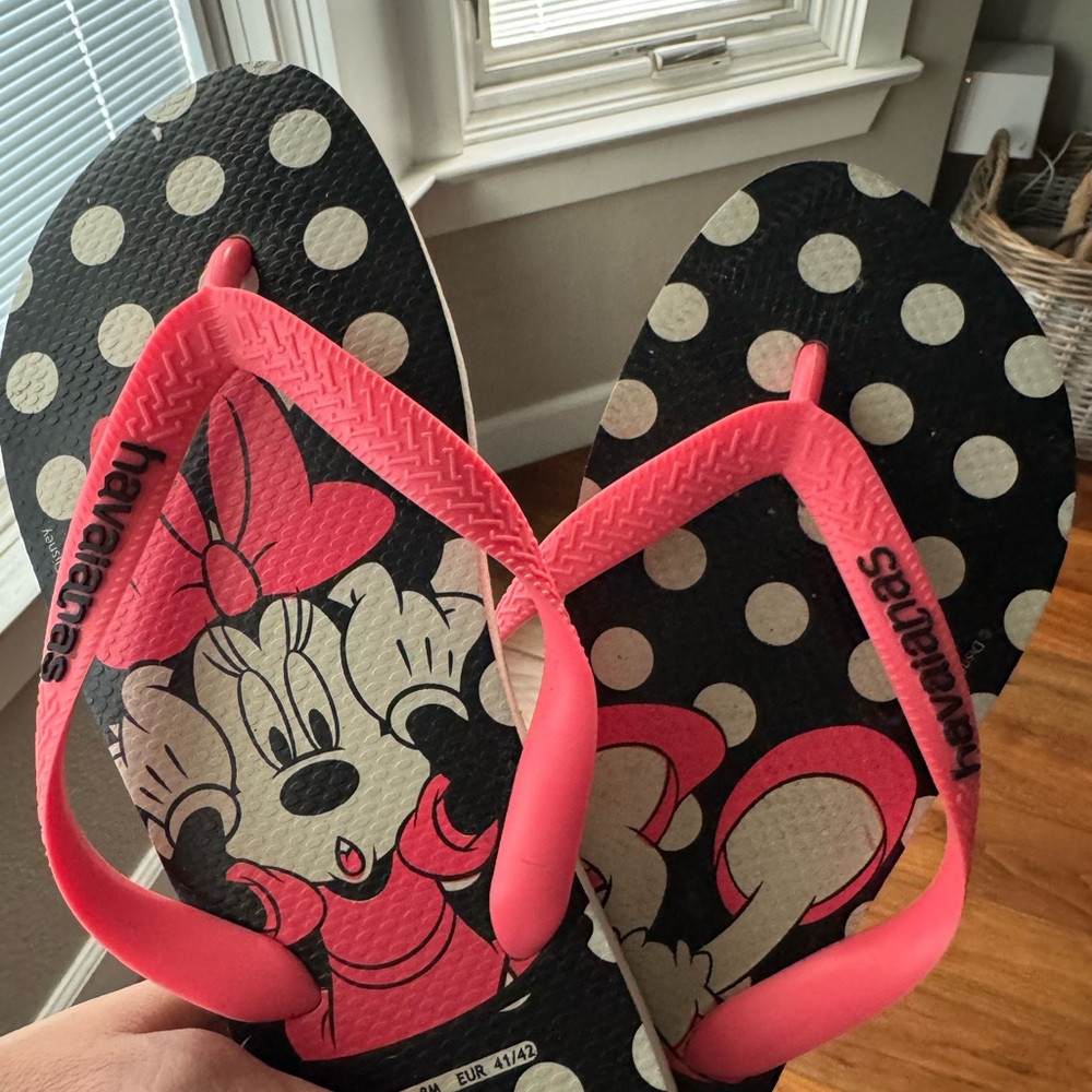 Havaianas Minnie Mouse Womens Flip Flops - Pink and Black